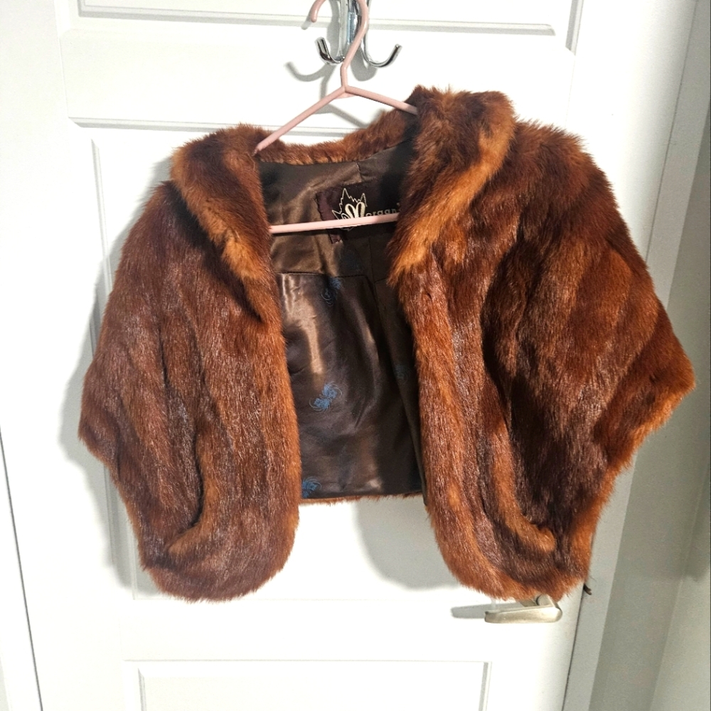 Vintage Plus Sized Mink Stole (With Pockets!)